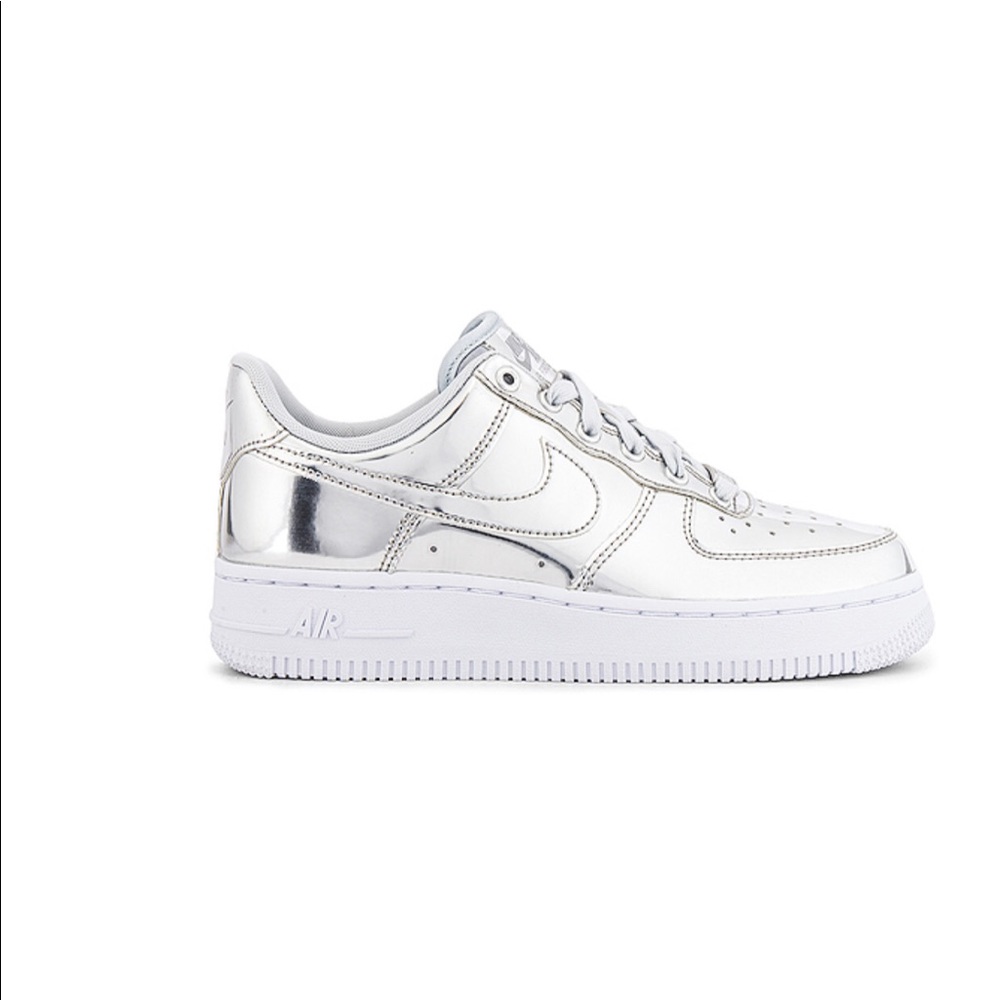 Nike Women’s Air Force 1 Silver Chrome NIB